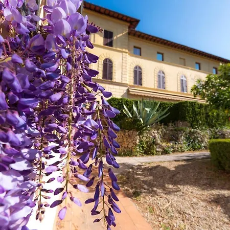 فندق Scacciapensieri Boutique 4*