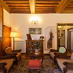 Scacciapensieri Boutique 4* سيينا