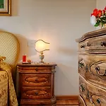 Scacciapensieri Boutique سيينا