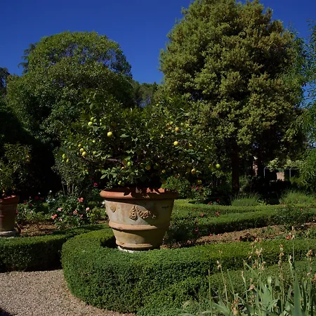 מלון Scacciapensieri Boutique 4*