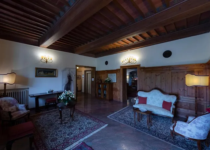 Готель Scacciapensieri Boutique 4*