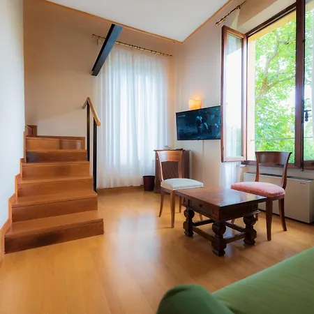 Scacciapensieri Boutique 4* סיינה